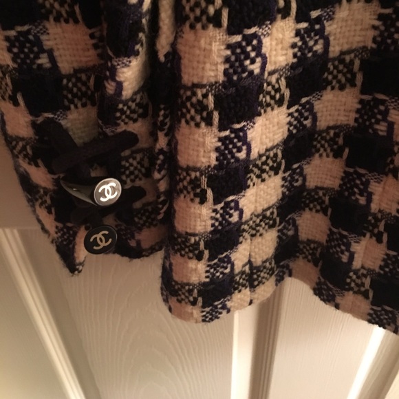 Authentic NWOT Chanel jacket. - Picture 7 of 8